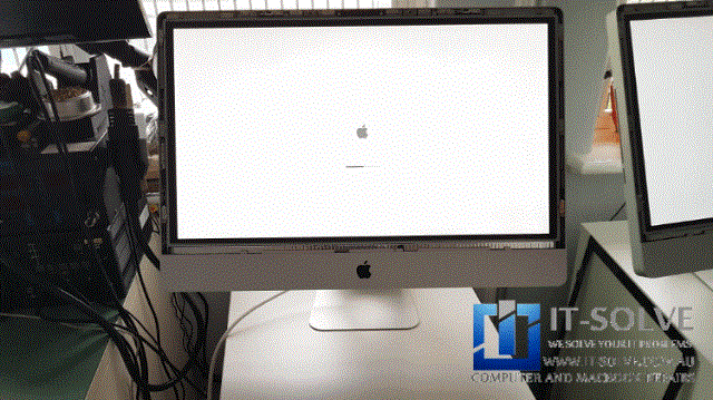 imac 2011 white screen