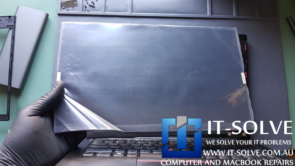 Lenovo Thinkpad E14 broken screen replacement Laptop and Macbook