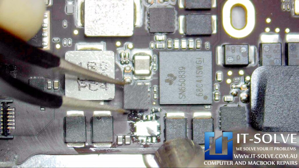 Replacing shorted mosfet in a liquid damaged Macbook